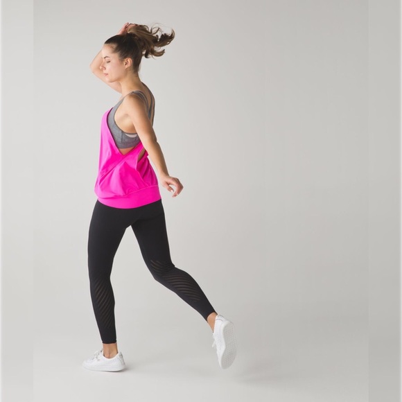 Lululemon Nouveau Limits Tank Raspberry Glo Light - Picture 3 of 10